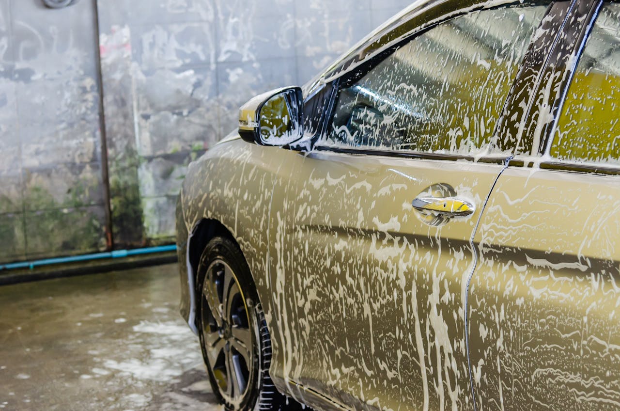 How to Get Rid of Water Spots on Your Car: A Comprehensive Guide 